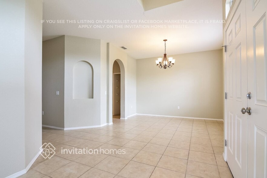 Building Photo - 6530 Evergreen Park Dr