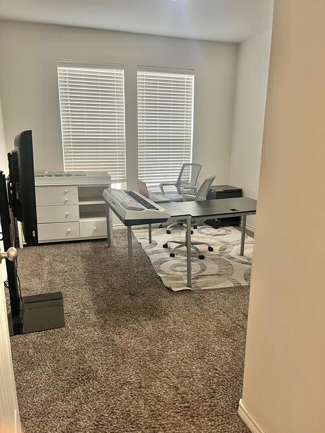 Building Photo - 1626 Boise Dr