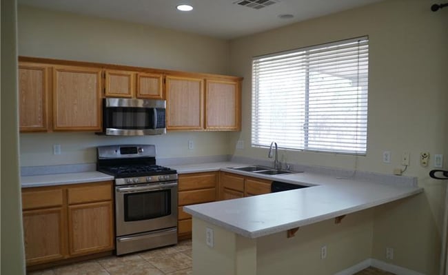 Building Photo - 7216 Ophelia Ct