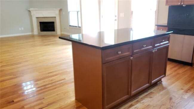 Building Photo - 211 Water Oak Pl