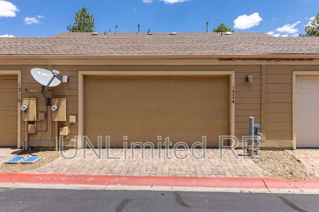Building Photo - 1324 E Chubs Way