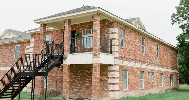 Building Photo - 1625 Wood Ave