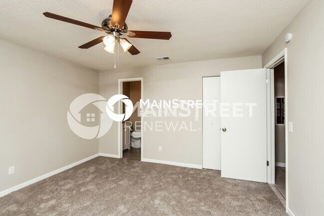 Building Photo - 3 Bedroom Pet-Friendly Home in Palm Bay, F...