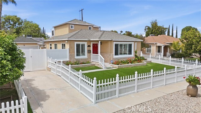 Building Photo - 6139 Jamieson Ave
