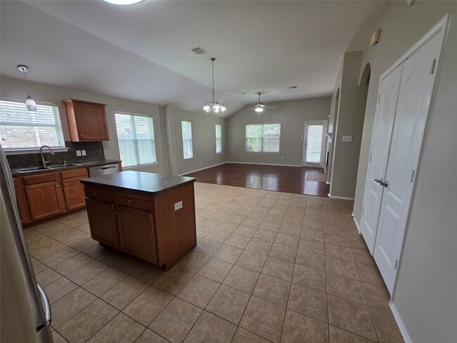 Building Photo - 2518 Sandvalley Way