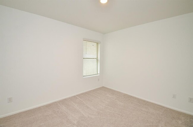Building Photo - 27127 Breakaway Ln
