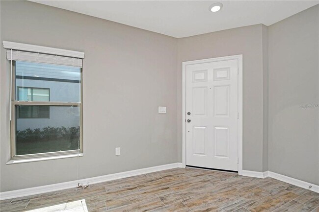 Building Photo - 310 Cedar Bark Ln