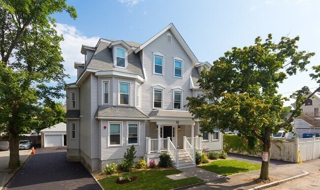 Building Photo - 92 Brown St