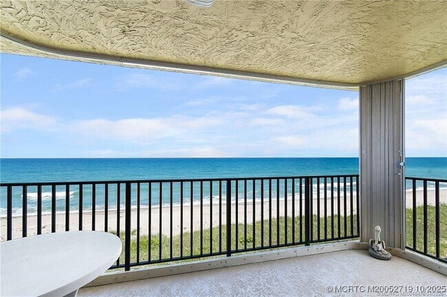 Building Photo - 10200 S Ocean Dr
