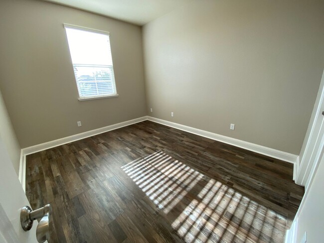 Building Photo - Gorgeous Like New Rancho Cordova Home