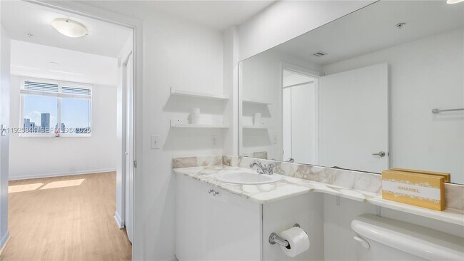 Building Photo - 18800 NE 29th Ave