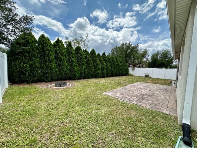 Building Photo - Lake Elsie Reserve 4/2 with Flex Room!