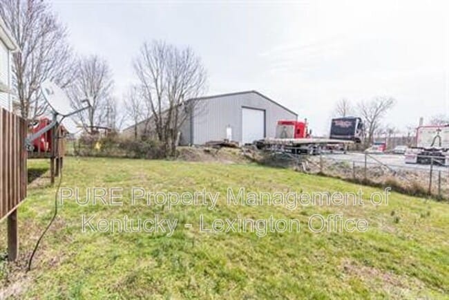 Building Photo - 306 Pigeon Ct