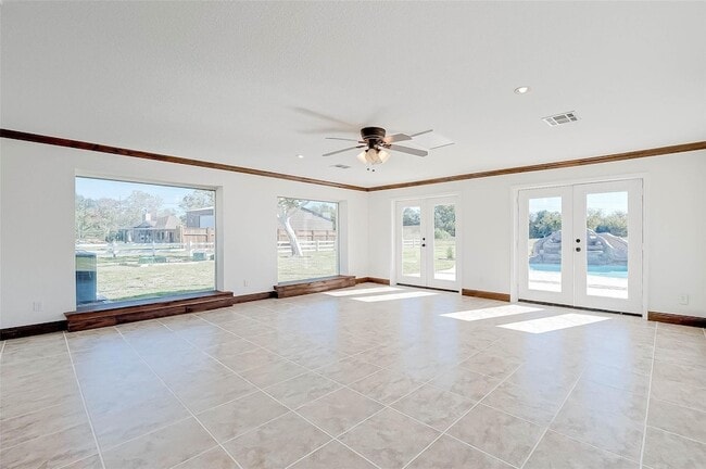 Building Photo - 26611 Meadow Ln
