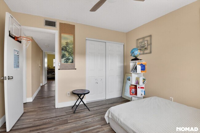Building Photo - Charming 2BR Condo in Daytona Beach