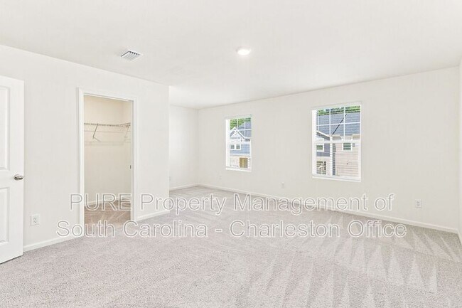 Building Photo - 1305 Scarlett Maple St