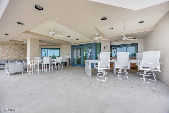 Building Photo - 4651 Gulf Shore Blvd N