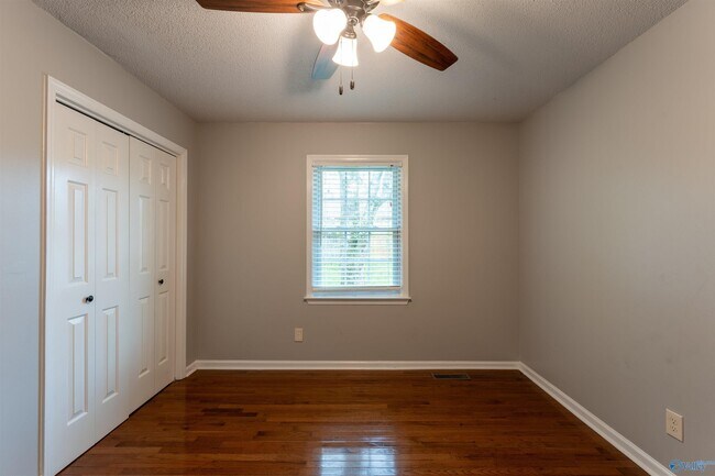 Building Photo - 104 Westminster Way