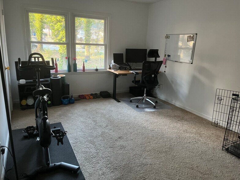 Building Photo - 2119 Strebor St