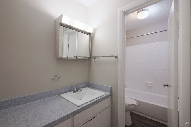 Building Photo - Spacious 1-Bedroom Living Near Emory & Toco Hills | 672 SF