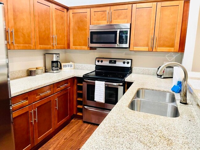 Building Photo - 1317 Periwinkle Pl