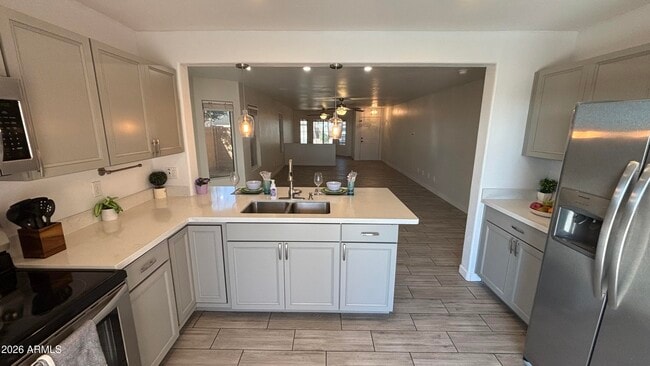 Building Photo - 24185 W Desert Bloom St