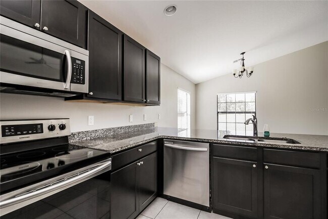 Building Photo - 327 Anchovie Ct
