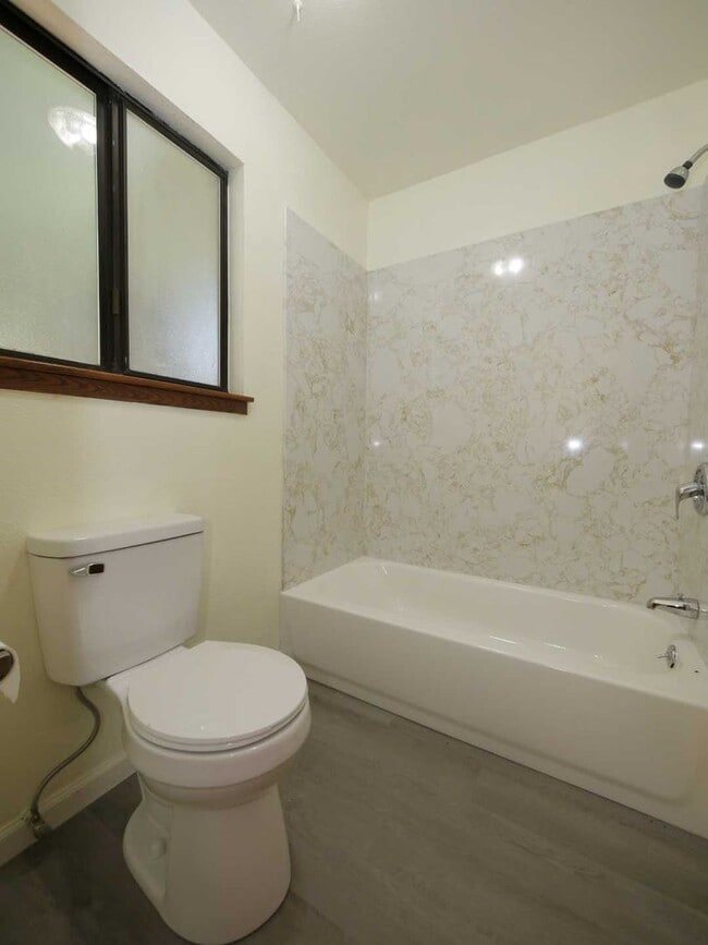 Building Photo - 1601 Lily Valley Way
