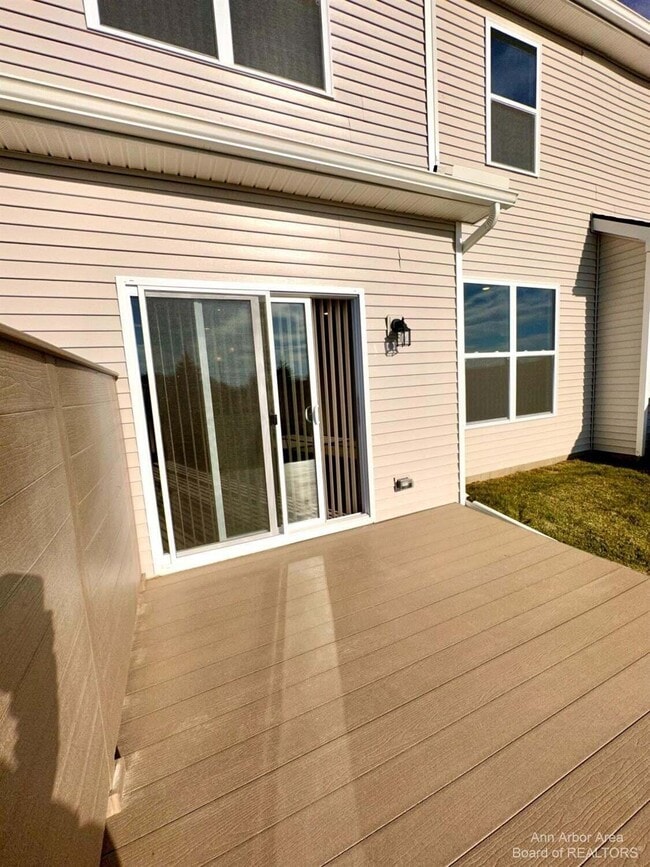 Building Photo - 1104 Salt Springs Dr