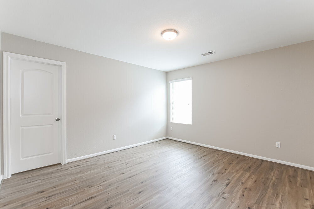 Building Photo - 376 Henry St