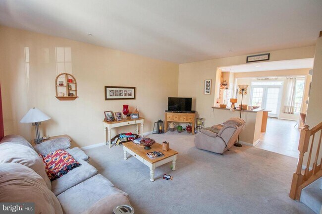 Building Photo - 5813 Whiterose Way