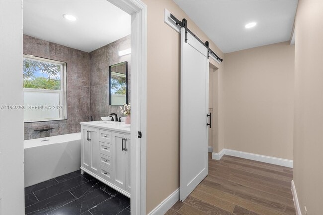 Building Photo - 7601 NW 82nd Terrace