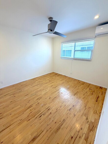 Building Photo - 1433 9th St