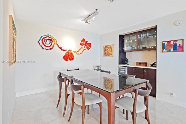 Building Photo - 201 Crandon Blvd