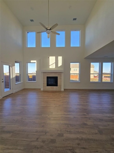 Building Photo - 631 Blakelys Wy