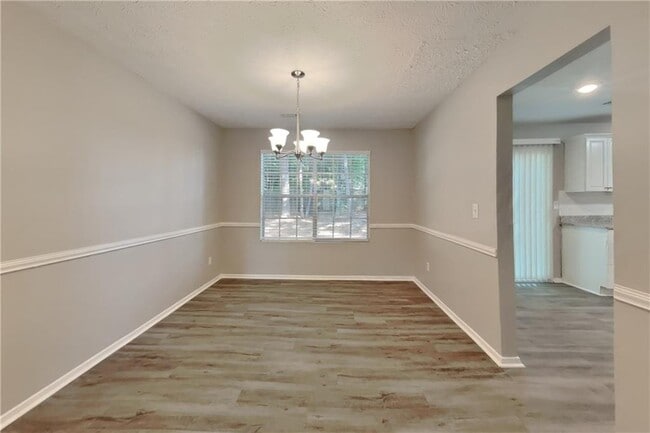 Building Photo - 11195 Crowthore Ct