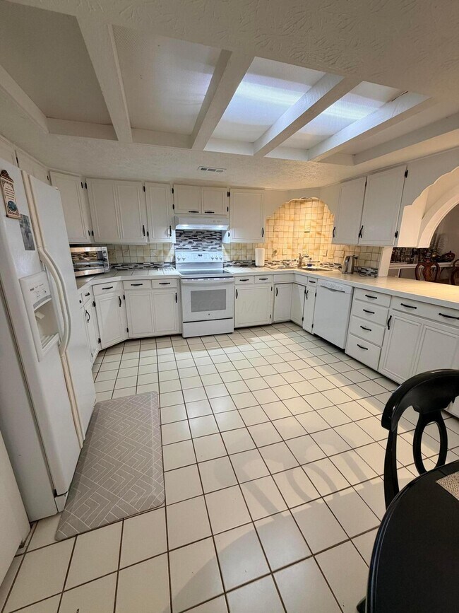 Building Photo - 8226 Glencree Pl