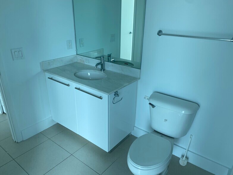 Building Photo - 888 Biscayne Blvd
