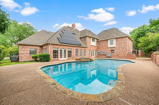 Building Photo - 5302 Maple Ln