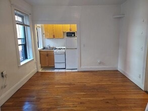 Building Photo - 39 Hemenway St