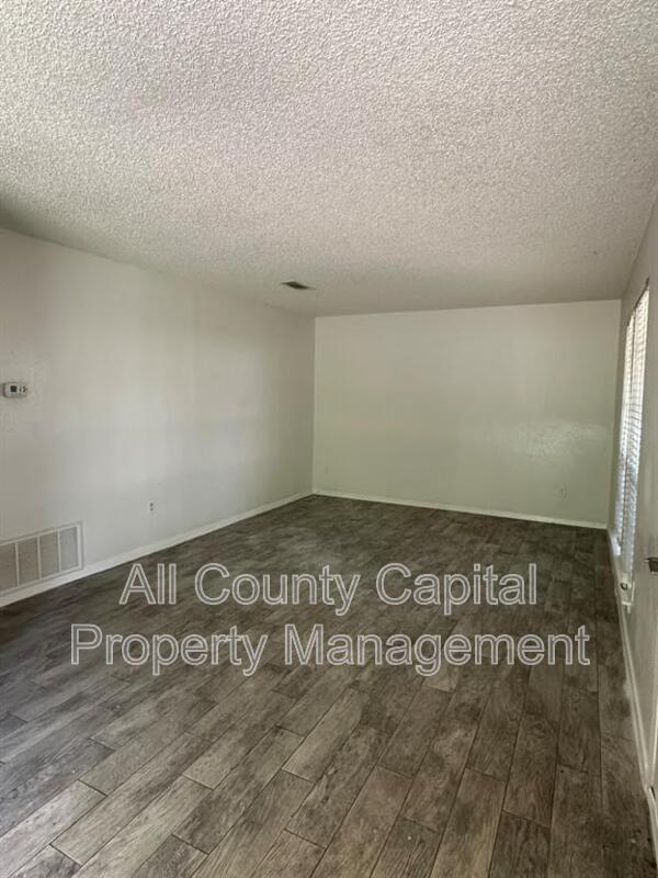 Building Photo - 7709 Meadowview Ln