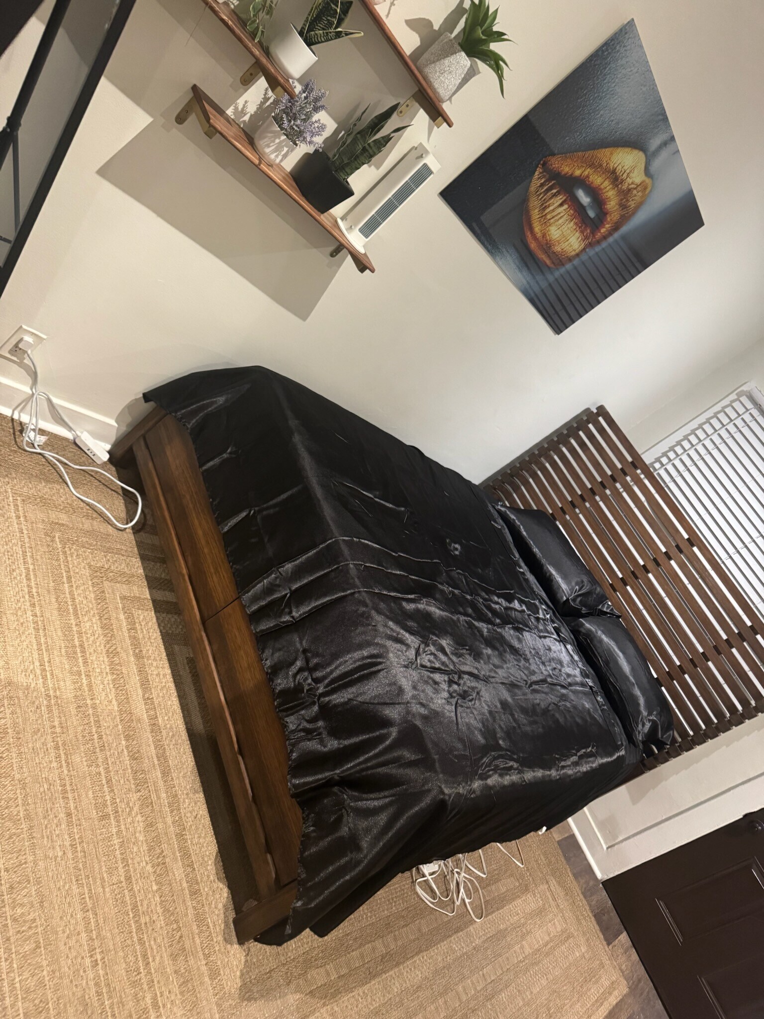 Building Photo - 5919 Lexington Ave