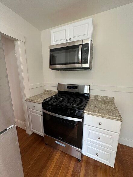 Building Photo - 289 Highland Ave