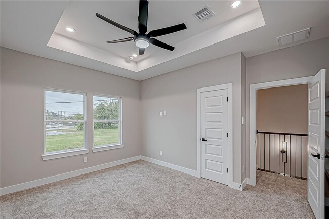 Building Photo - 7201 Edmont Ln