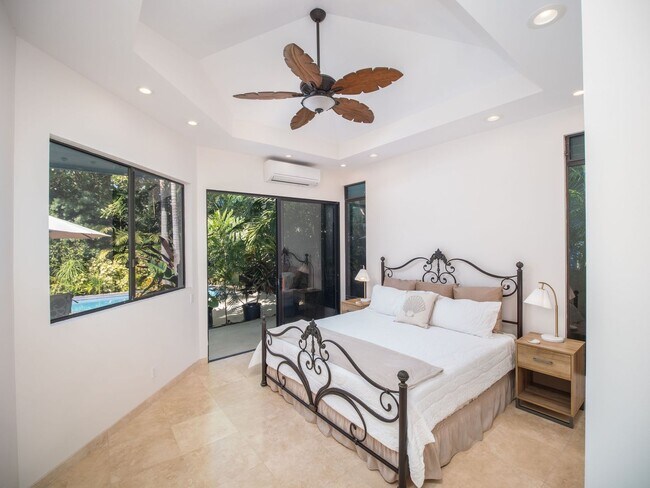 Building Photo - Beautiful Furnished, 2 Bed, 3 Bath, Gated ...