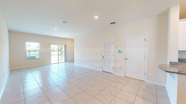 Building Photo - 67 Oarsman Xing Dr