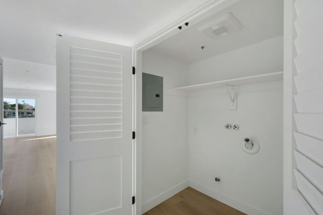 Building Photo - 312 Cazador Ln