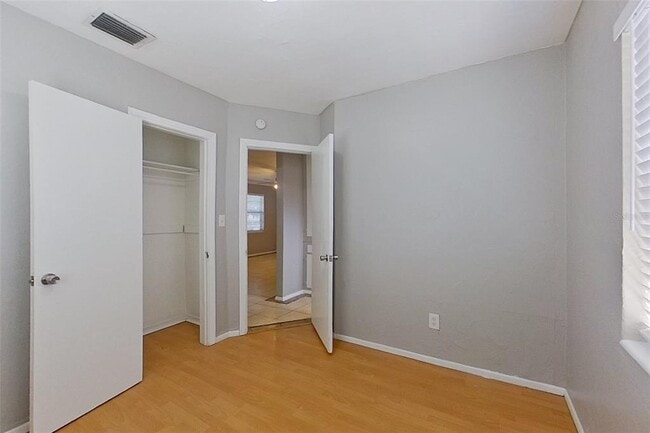 Building Photo - 5140 17th Ave N