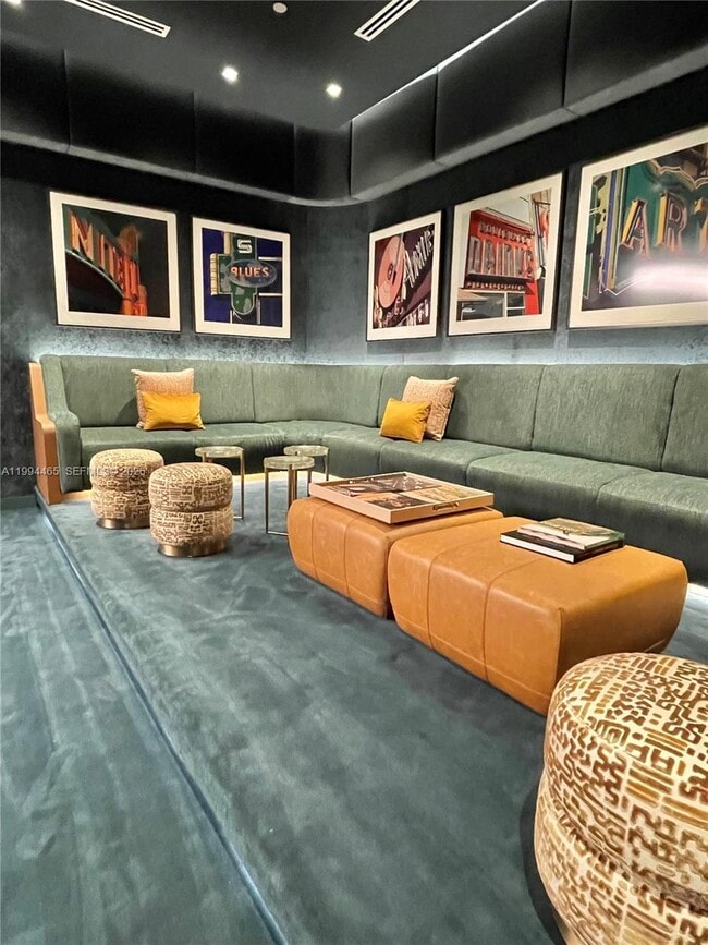 Building Photo - 77 SE 5th St