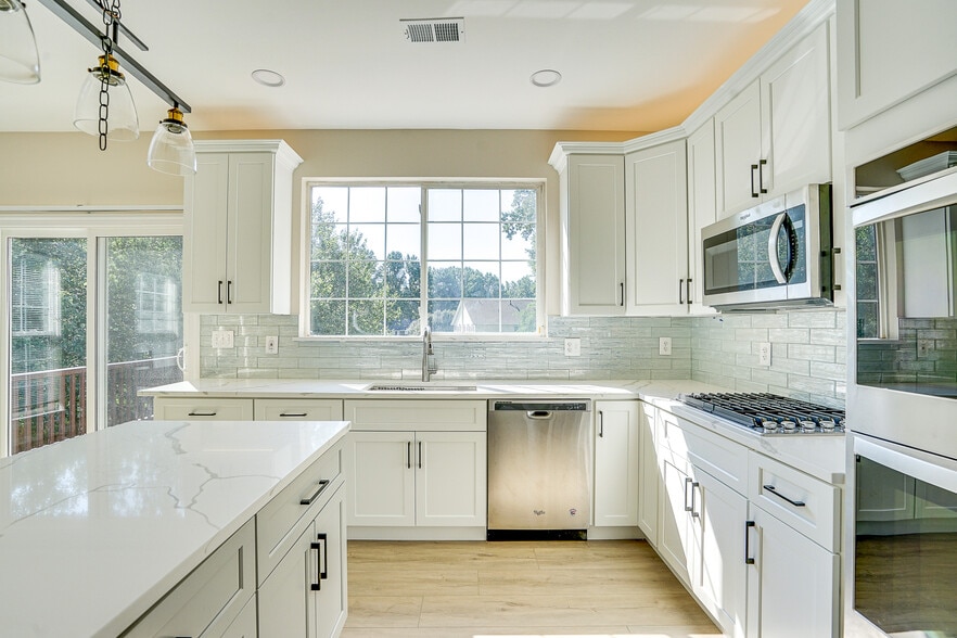 Kitchen - 4614 Buckhorn Rdg